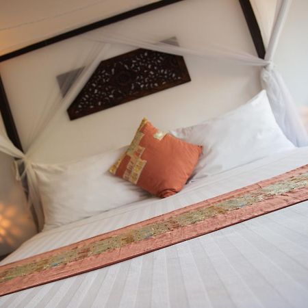 The Willow Boutique Hotel Phnom Penh Extérieur photo