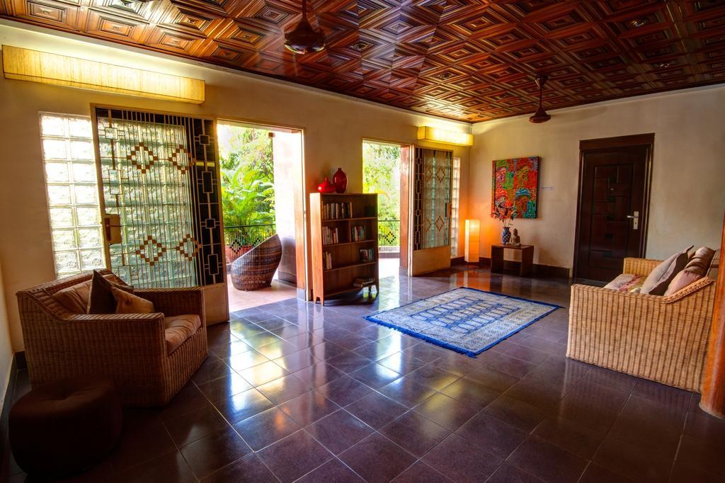 The Willow Boutique Hotel Phnom Penh Extérieur photo