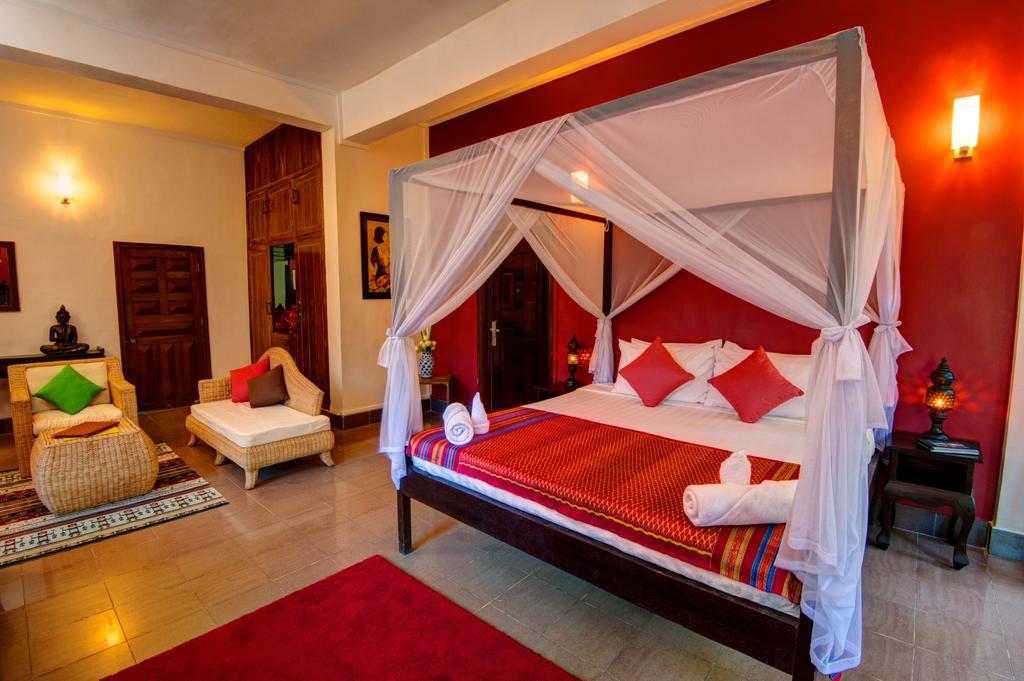 The Willow Boutique Hotel Phnom Penh Extérieur photo