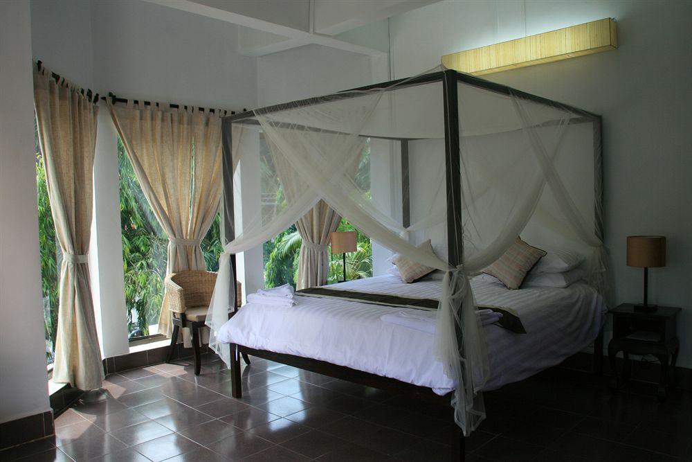 The Willow Boutique Hotel Phnom Penh Extérieur photo