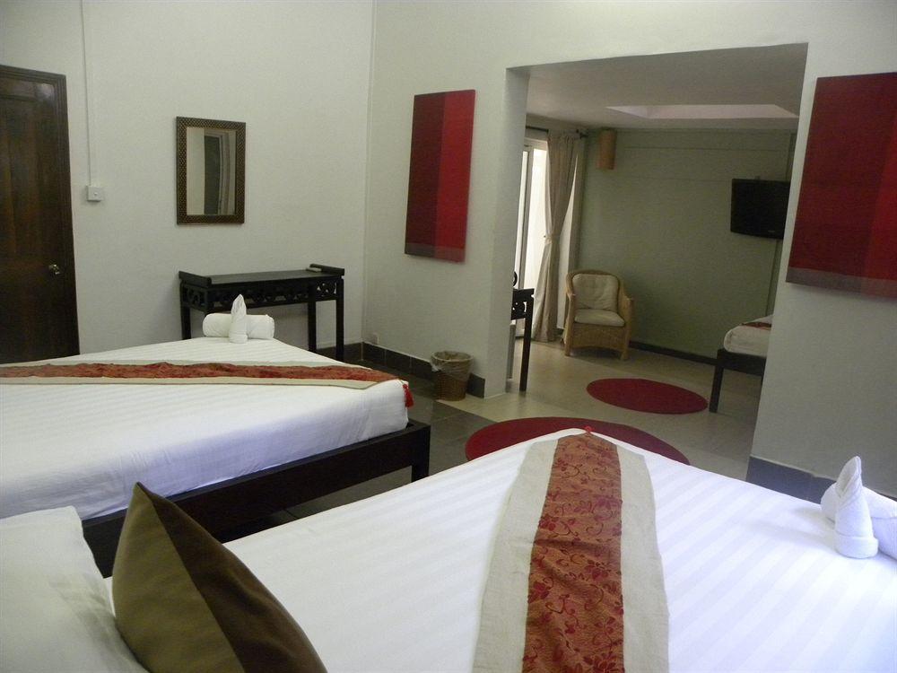 The Willow Boutique Hotel Phnom Penh Extérieur photo