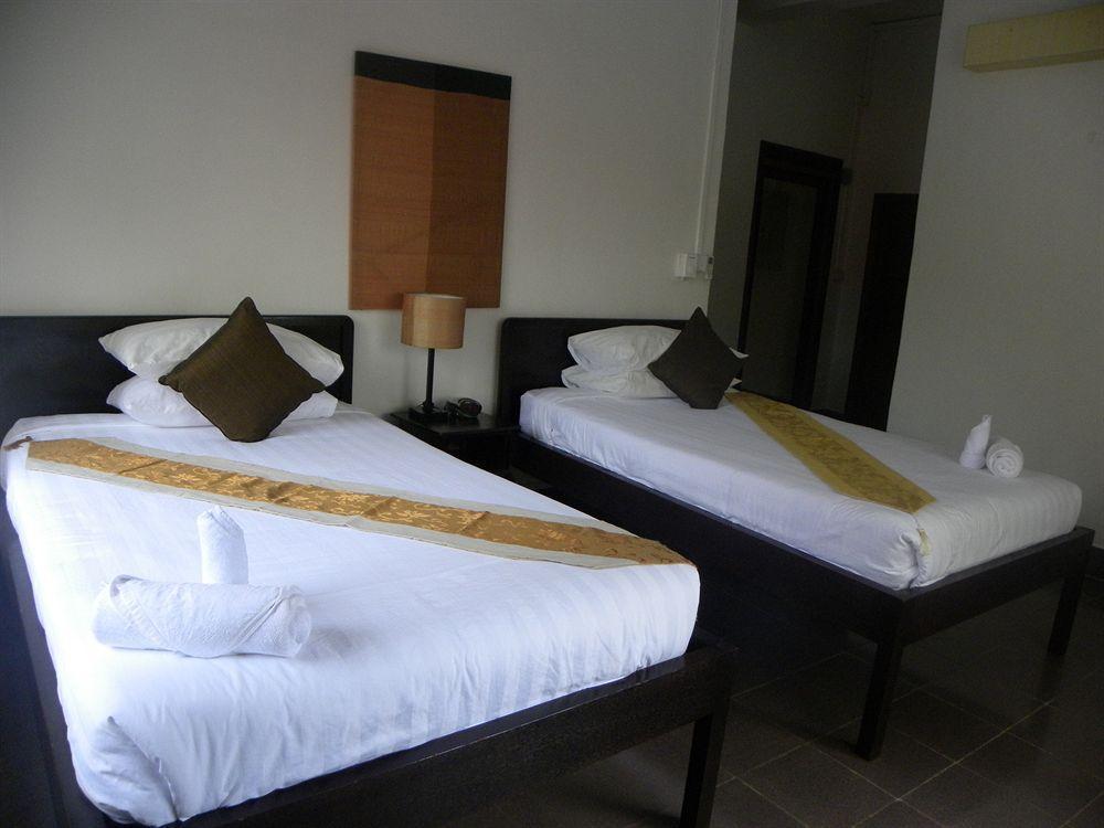 The Willow Boutique Hotel Phnom Penh Extérieur photo