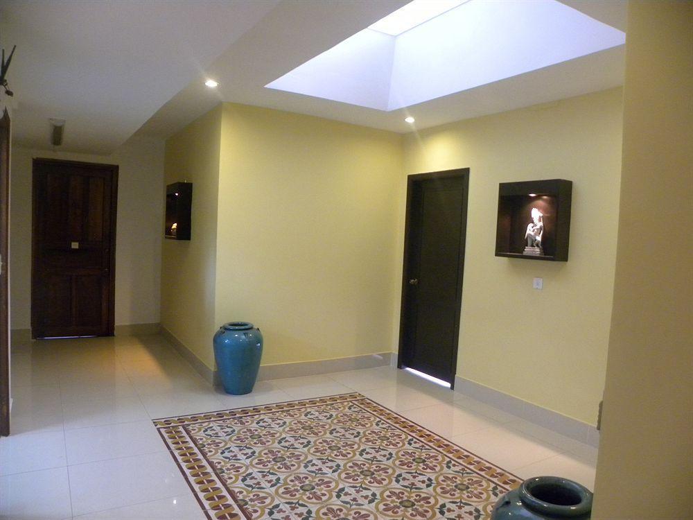 The Willow Boutique Hotel Phnom Penh Extérieur photo