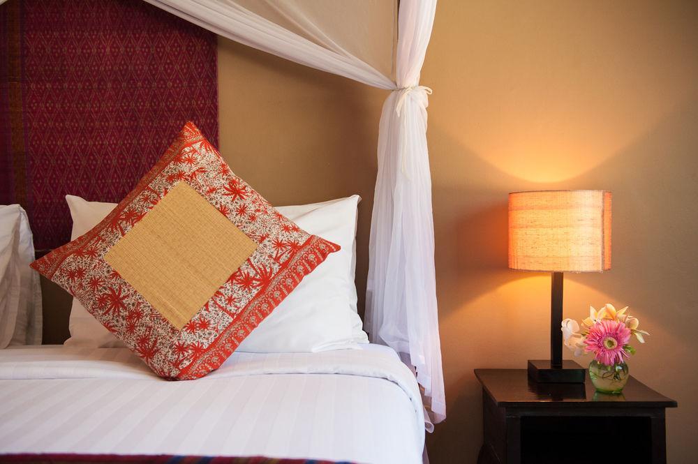 The Willow Boutique Hotel Phnom Penh Extérieur photo